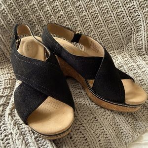 Clarks black suede platform sandals
